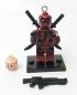 Preview: Deadpool LOZ Schlüsselanhänger Ψ Set mit Waffen Ψ Lego Motiv Handy Anhänger