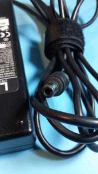 Toshiba Notebook Netzteil ❖ LITEON AC Adapter PA-1750-08 ❖ 15V