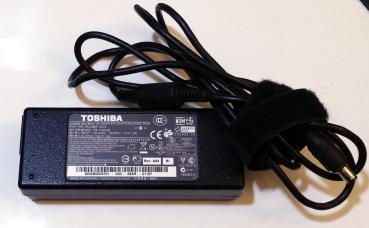 Toshiba Notebook Netzteil ❖ PA -1750 - 08 ❖ 15V-5A