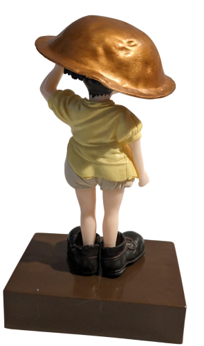 Das letzte Glühwürmchen Setsuko Figur mit Helm und Verpackung Studio Ghibli