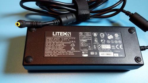 LITEON Notebook Netzteil ❖ AC Adapter PA-1121-02 ❖ 20V