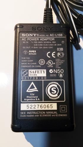 Sony Kamera AC Adapter - AC L15B ❖ DC8.4V-1,5A ❖ Netzteil