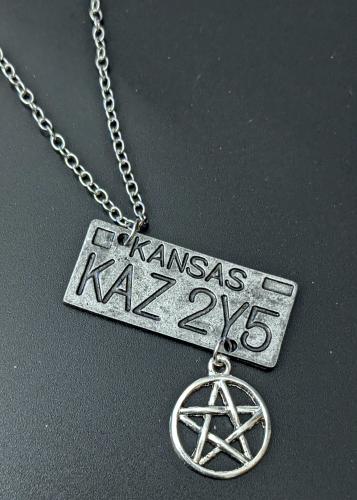 Supernatural ☢  Dean Winchester Kette ☢ Impala Kansas KAZ 2Y5 mit Pentagram ☢ Silber